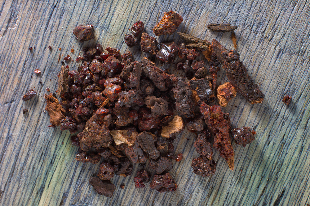 Myrrh Essential Oil:  How to Use It and Benefits